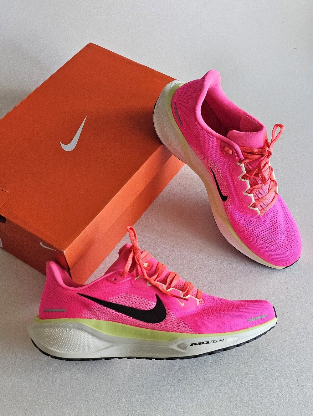Nike Pegasus Hyper Pink Guava Ice Running Shoes Men’s 11.5 Women’s 13 HV3128-600